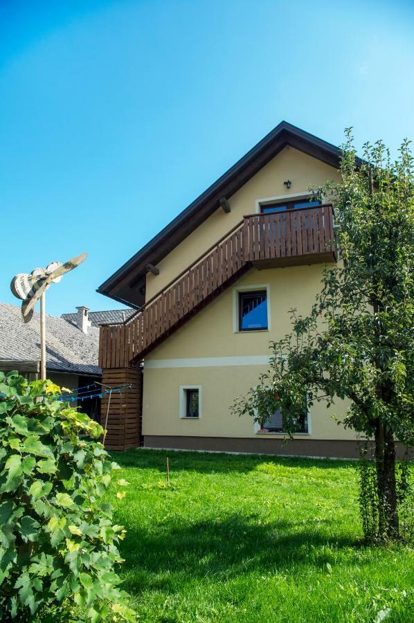 Pr'Jernejc Agroturism Villa Lesce  Exterior photo